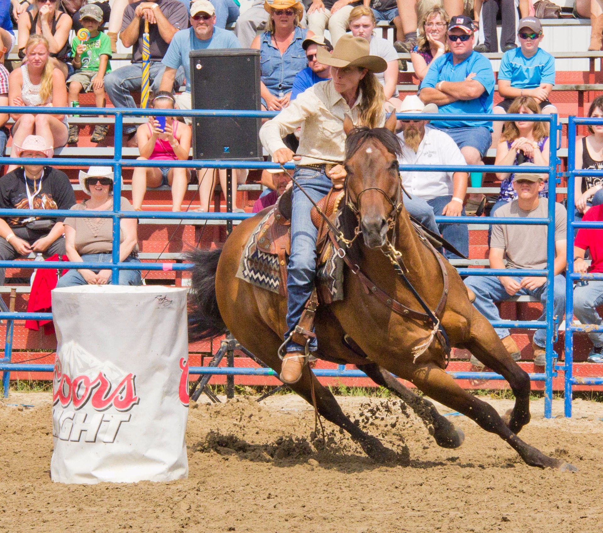 Hordókerülő verseny(Barrel Racing)